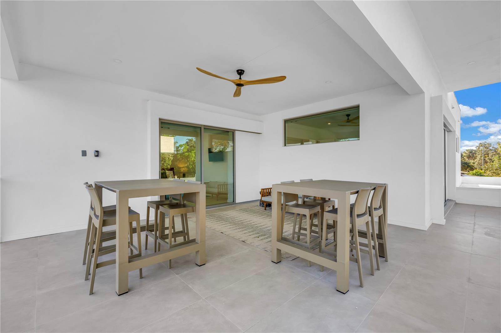 LOMA LINDA PARK - Residential