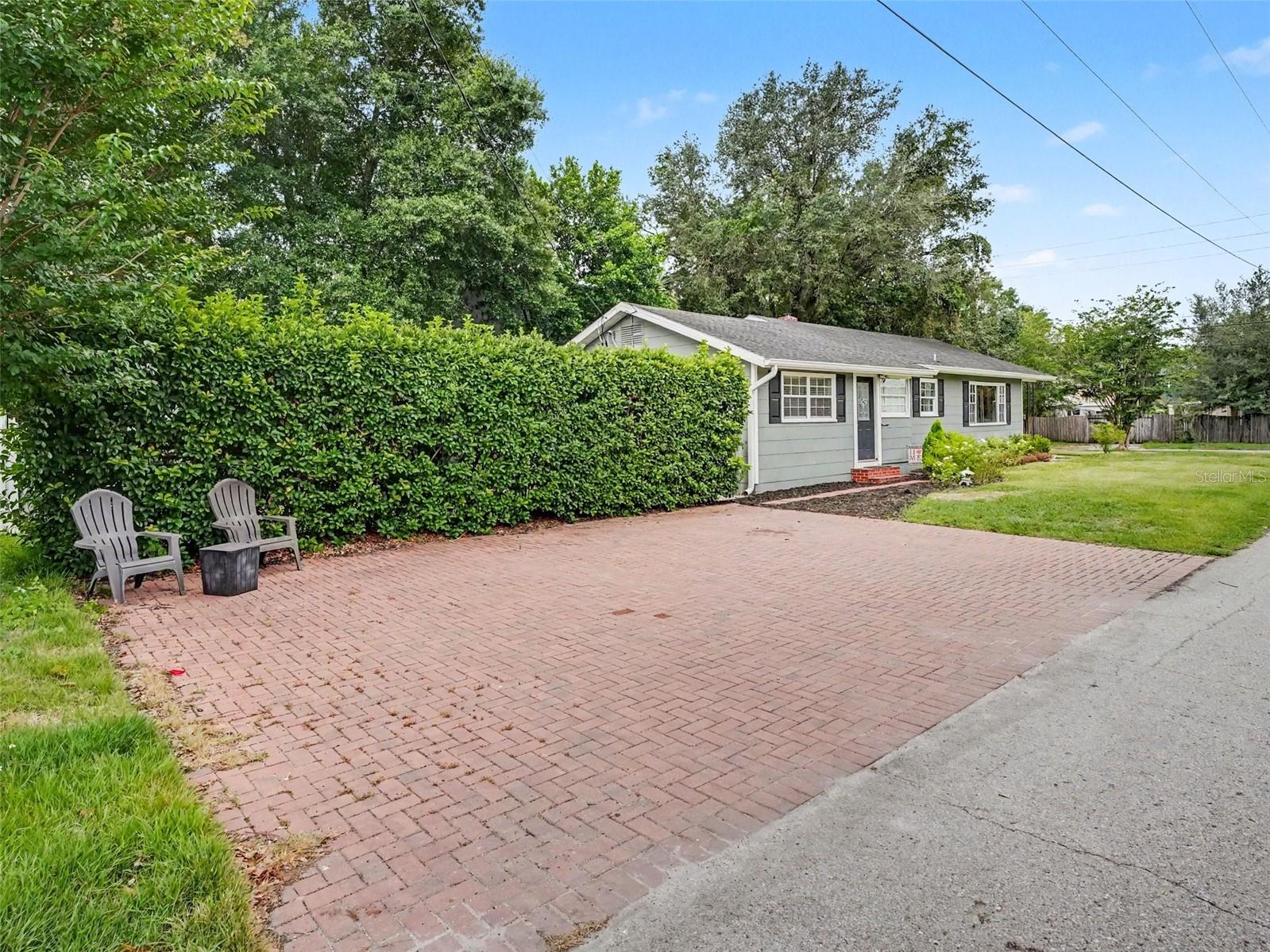 HOURGLASS LAKE PARK - Residential