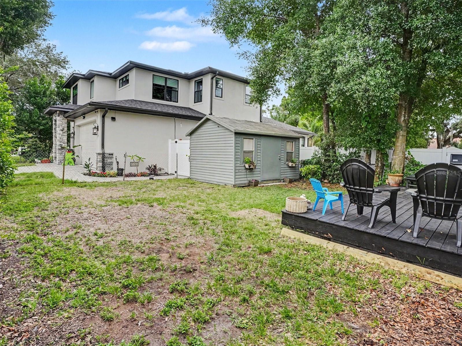 HOURGLASS LAKE PARK - Residential