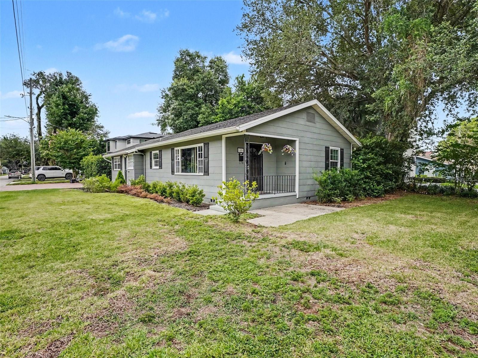 HOURGLASS LAKE PARK - Residential