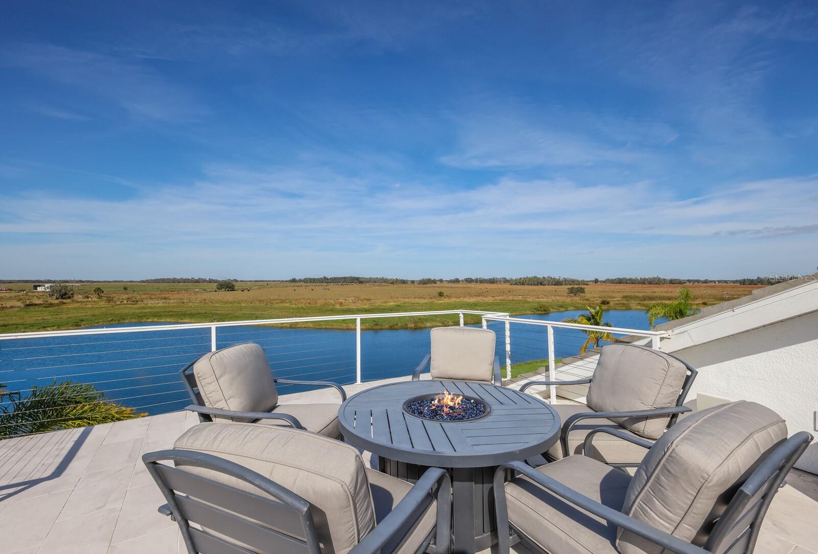 HAMPTON LAKES - Residential