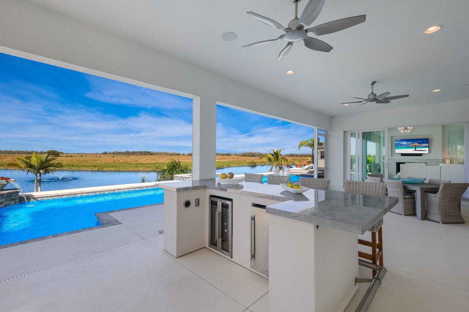 HAMPTON LAKES - Residential