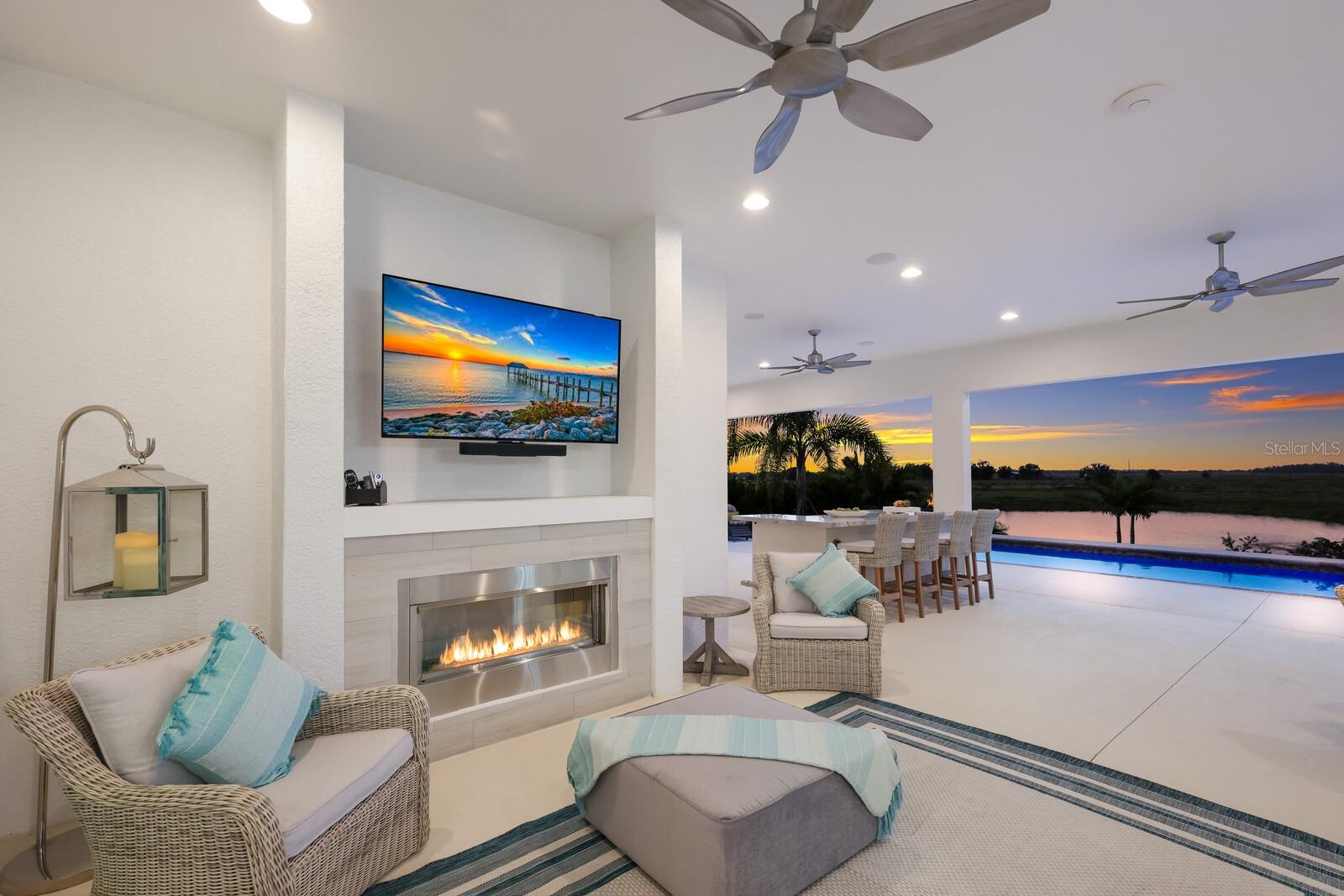 HAMPTON LAKES - Residential