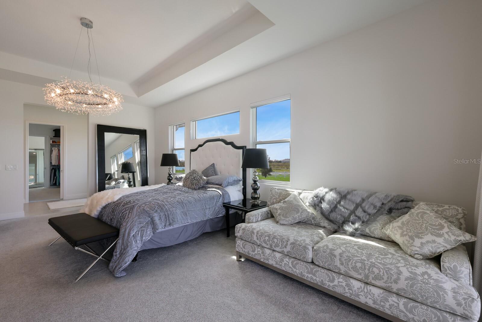 HAMPTON LAKES - Residential