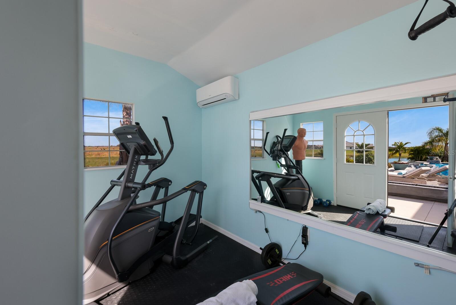 HAMPTON LAKES - Residential