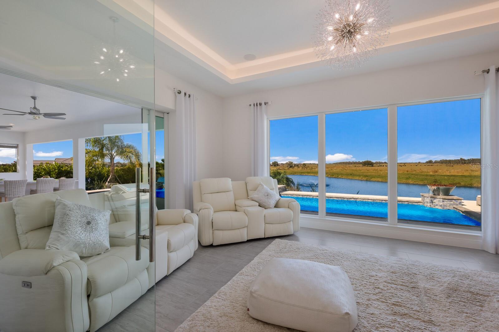 HAMPTON LAKES - Residential