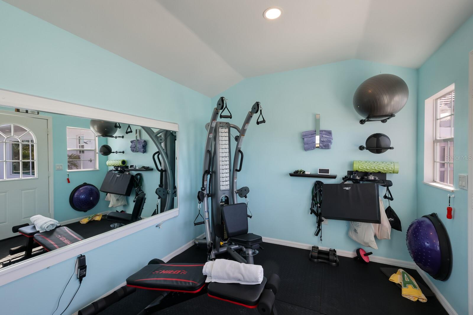 HAMPTON LAKES - Residential