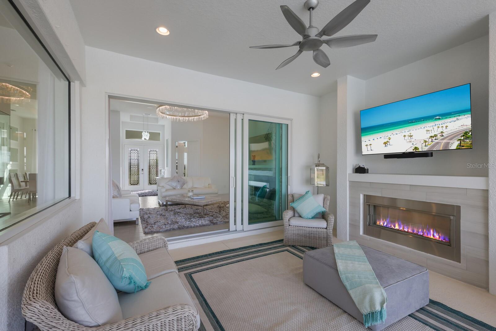HAMPTON LAKES - Residential