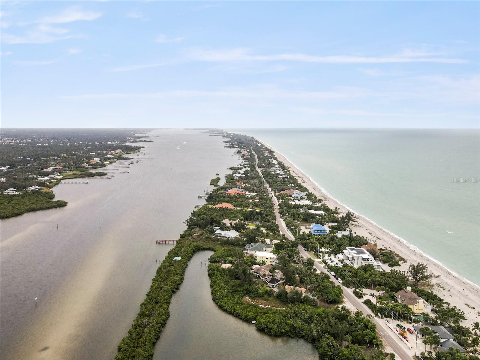 SOUTH VENICE - Residential