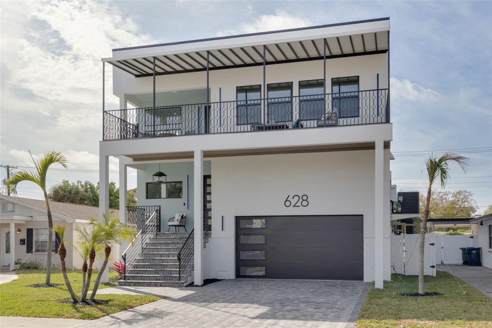 DAVIS ISLANDS PB10 PG52 TO 57 - Residential