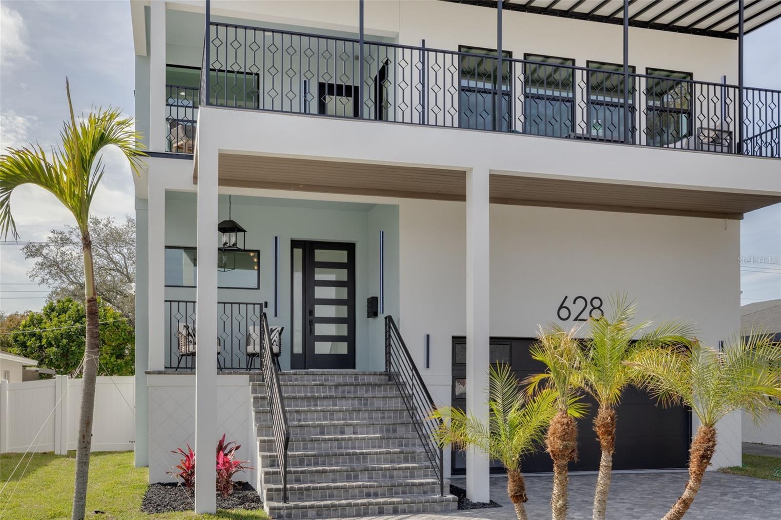 DAVIS ISLANDS PB10 PG52 TO 57 - Residential