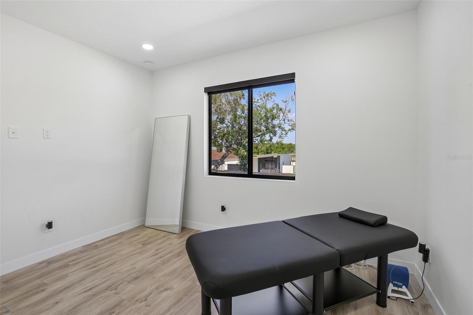 PINECREST VILLA ADD 1 - Residential