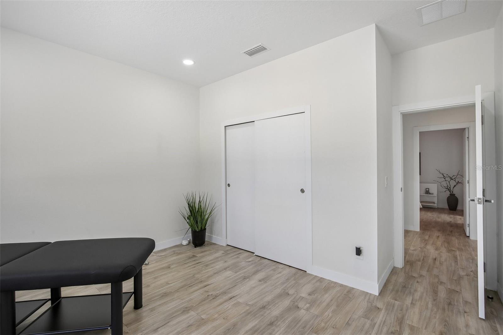 PINECREST VILLA ADD 1 - Residential