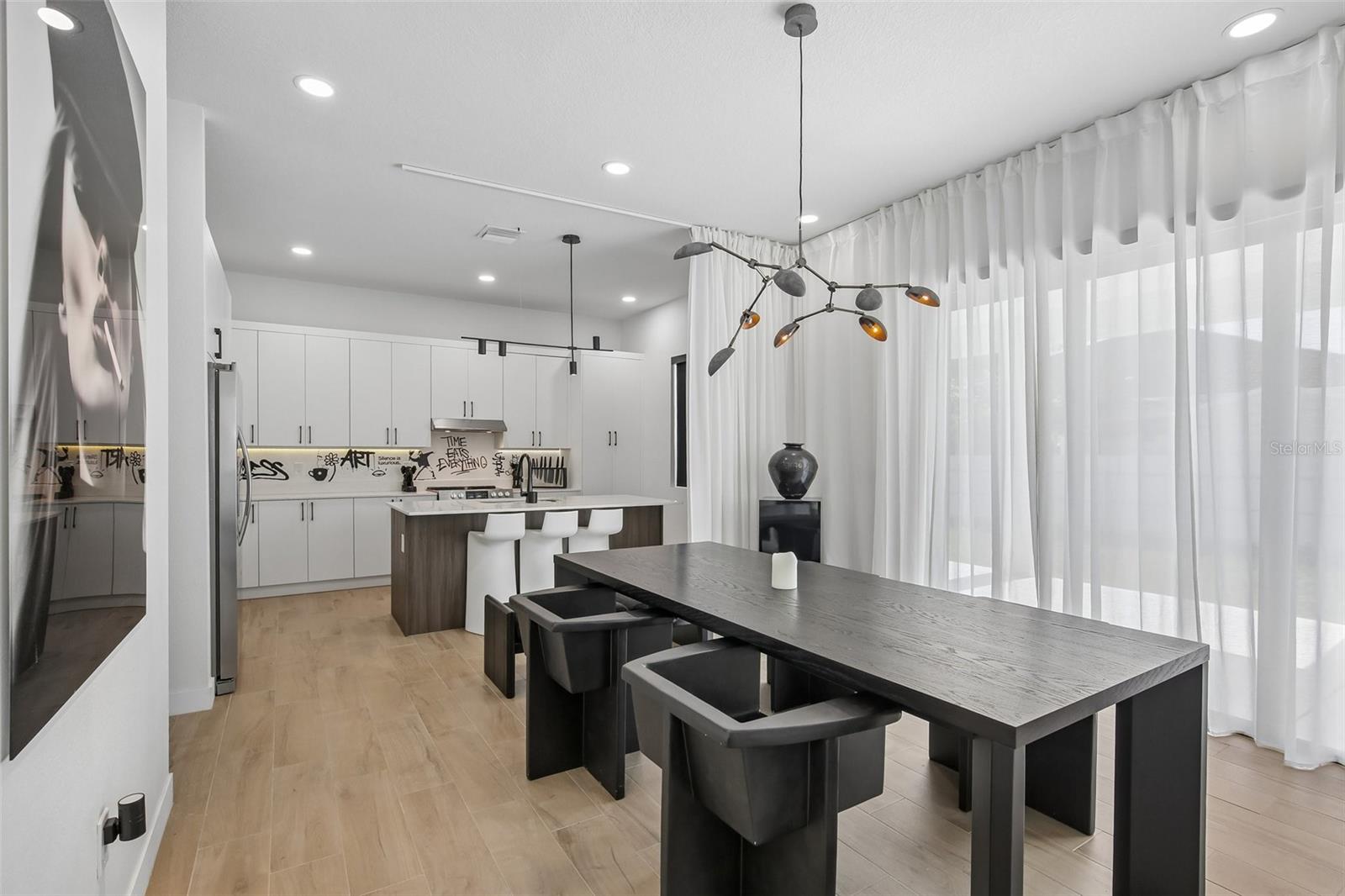PINECREST VILLA ADD 1 - Residential