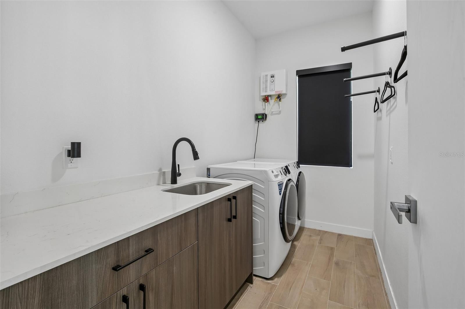 PINECREST VILLA ADD 1 - Residential