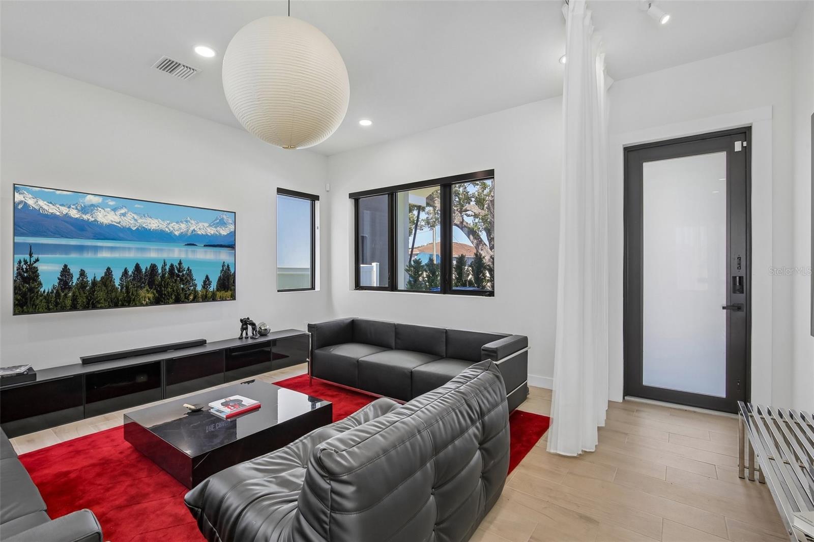 PINECREST VILLA ADD 1 - Residential