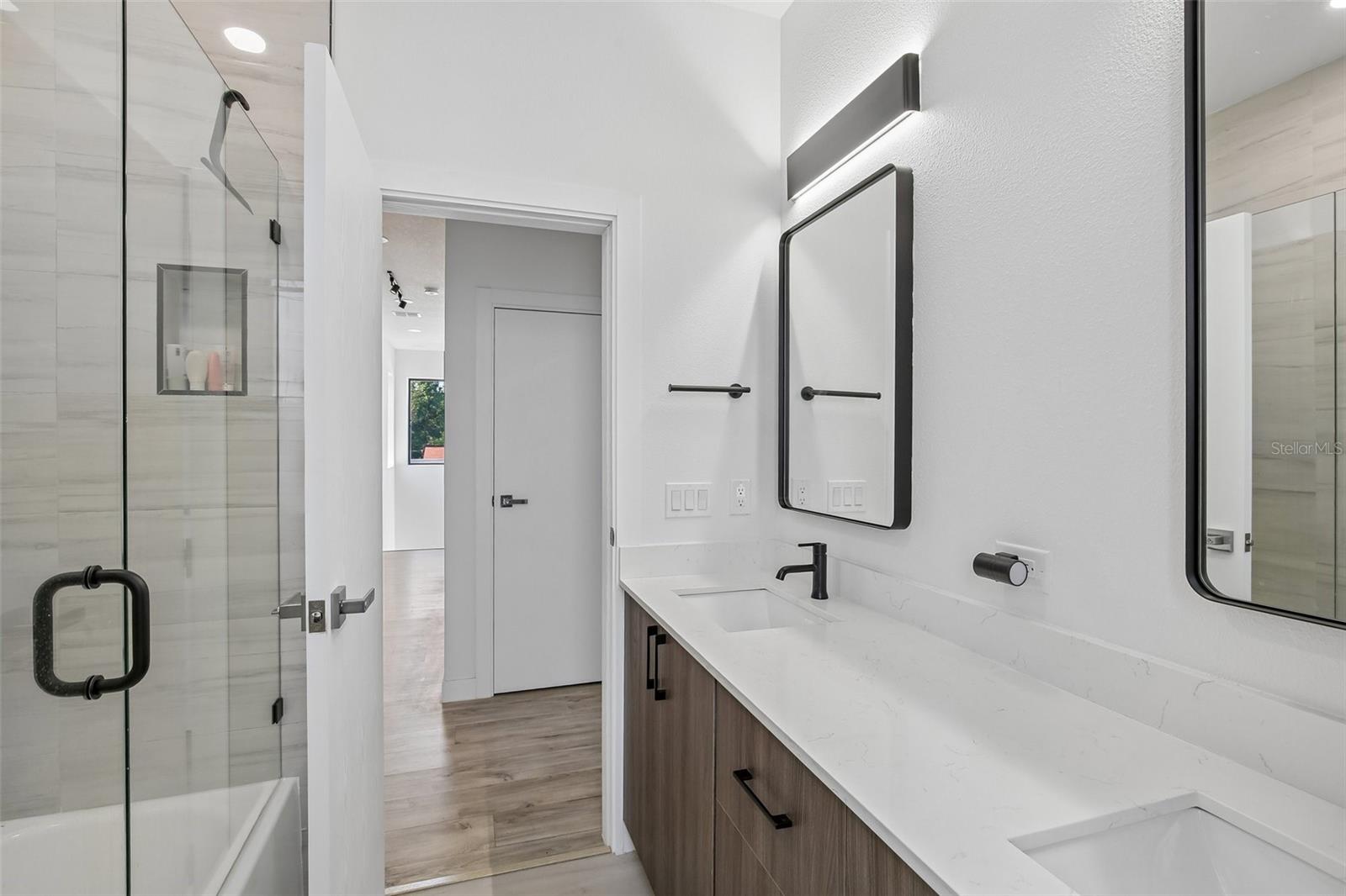 PINECREST VILLA ADD 1 - Residential