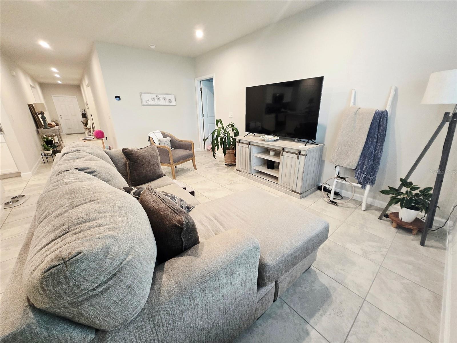 LAUREL GLEN - Residential Lease