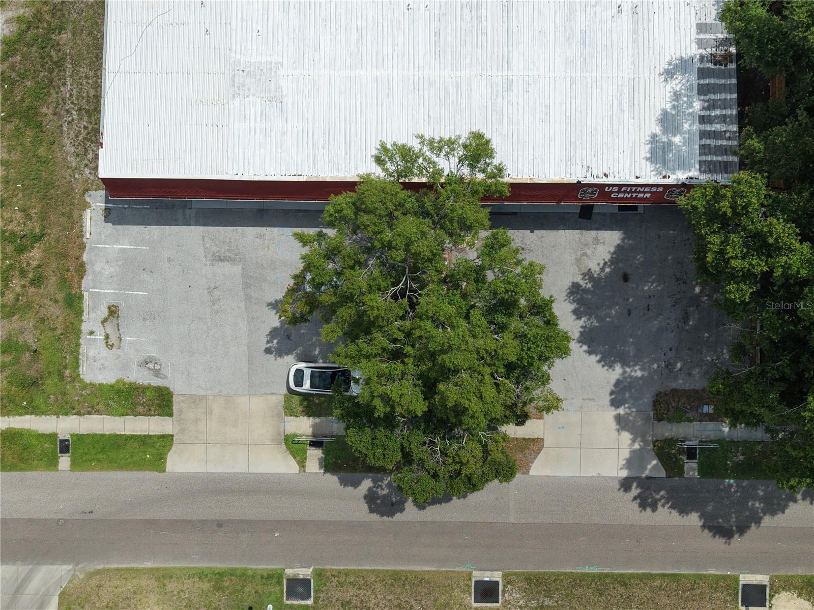 HOMELAND SUB - Commercial Lease