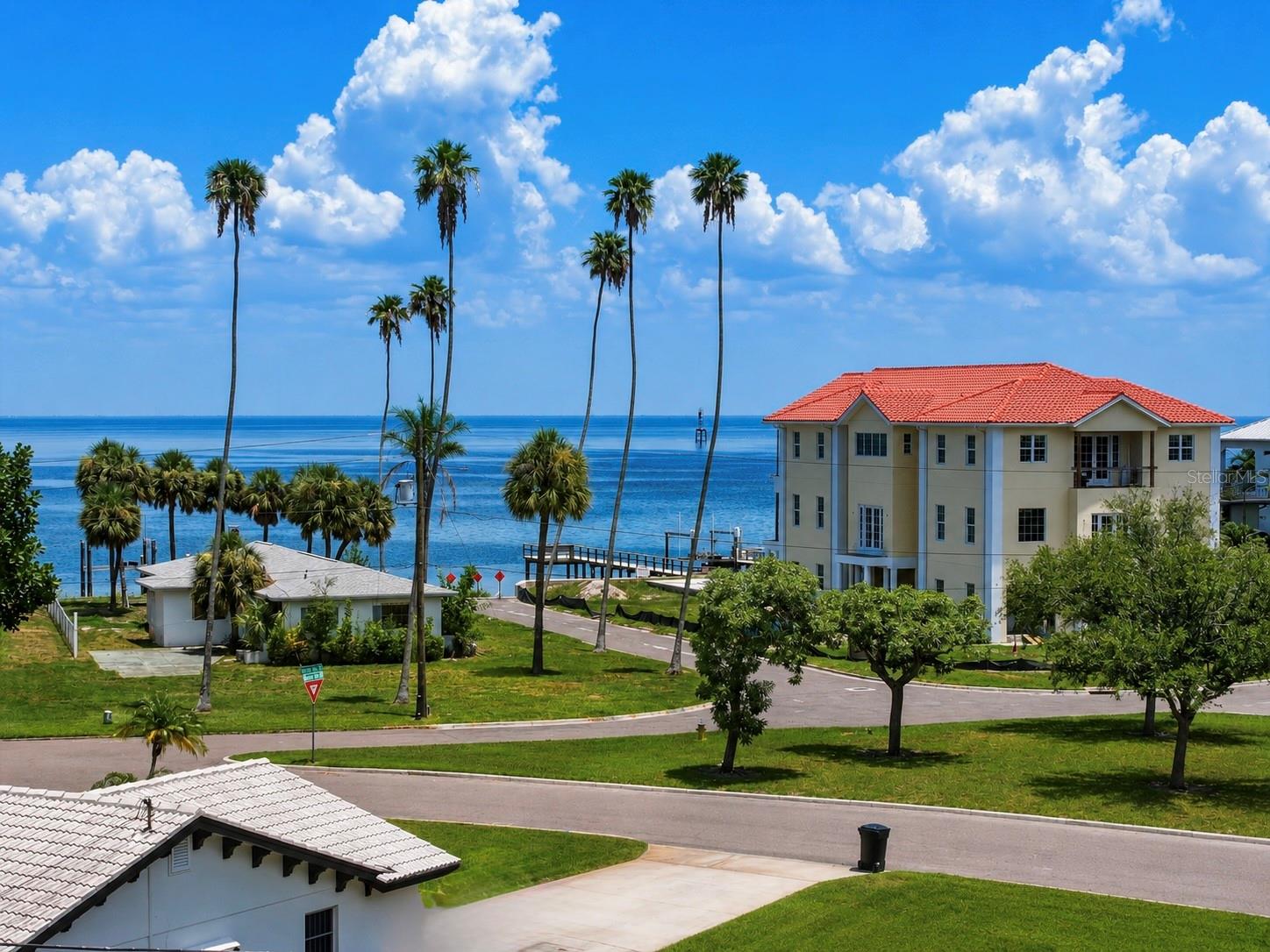 OVERLOOK SEC - Residential