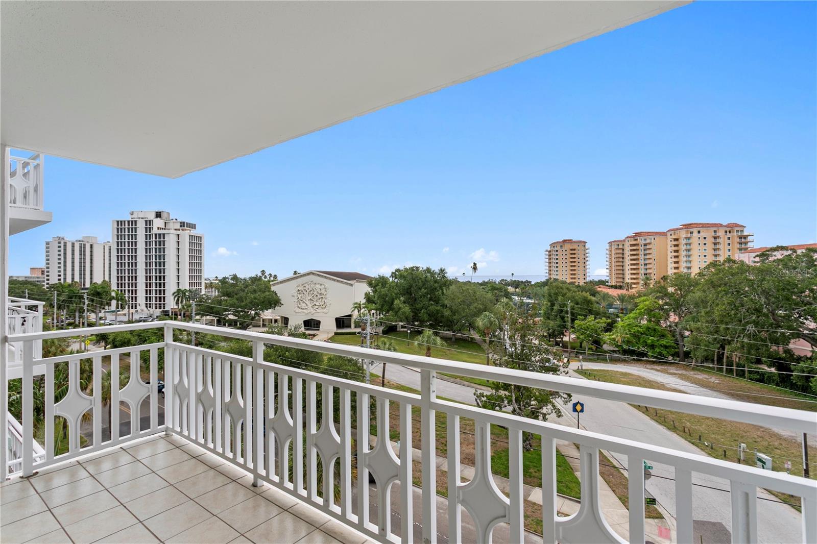 HARBOUR HILL CONDO - Residential