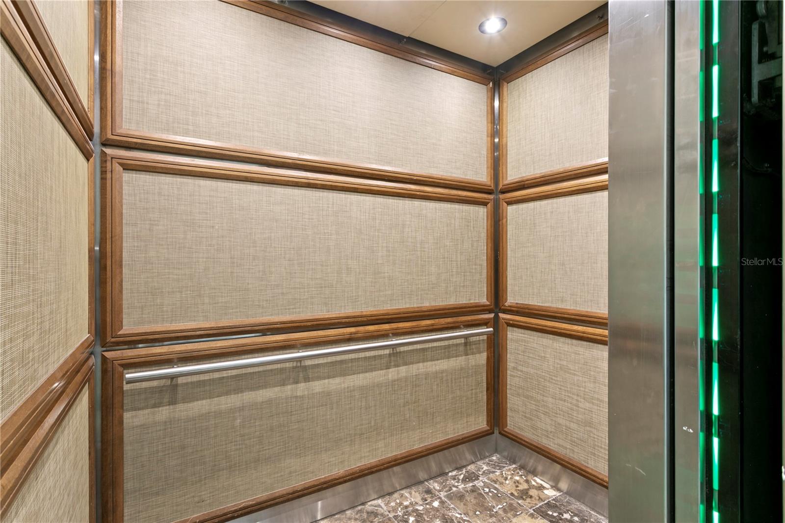 HARBOUR HILL CONDO - Residential