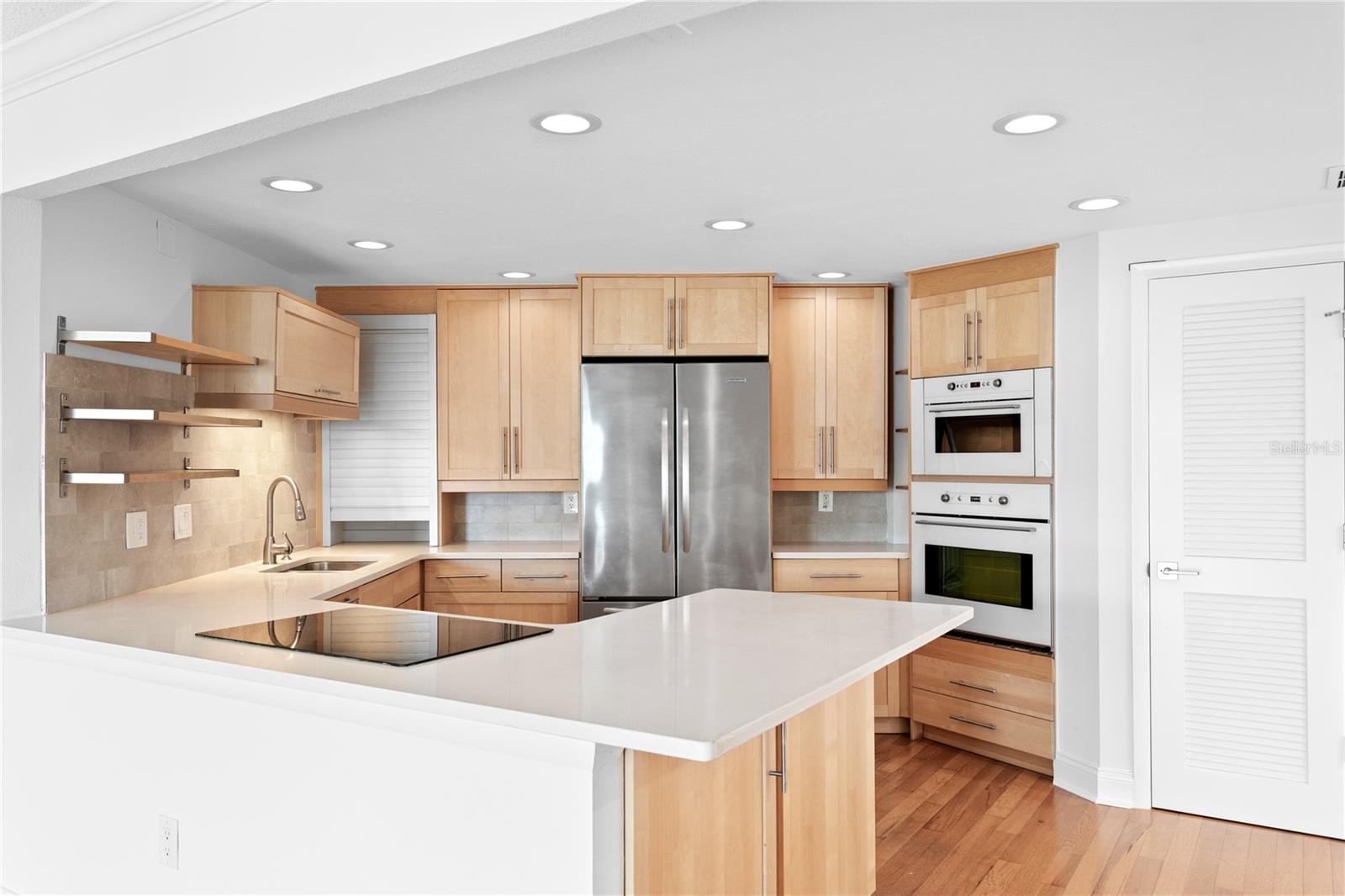 HARBOUR HILL CONDO - Residential