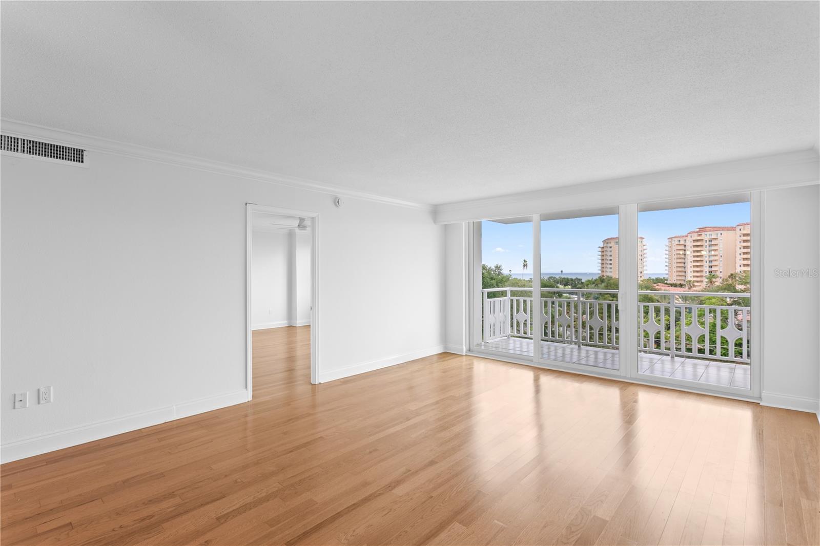 HARBOUR HILL CONDO - Residential