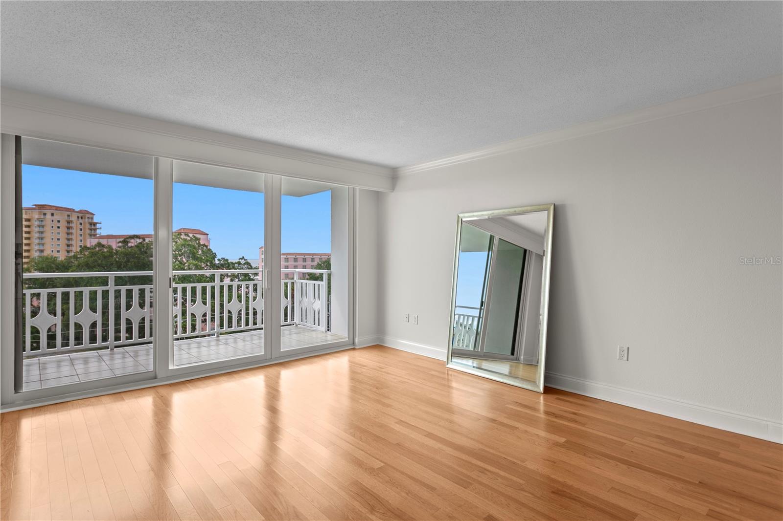 HARBOUR HILL CONDO - Residential