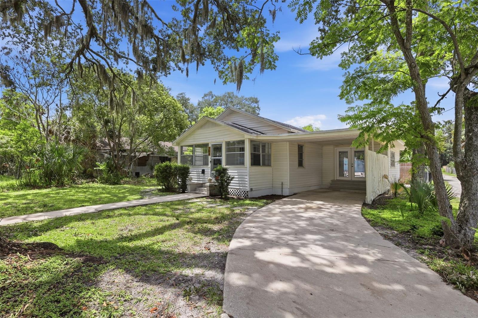 HOLDEN REAL ESTATE COMPANYS ADD - Residential