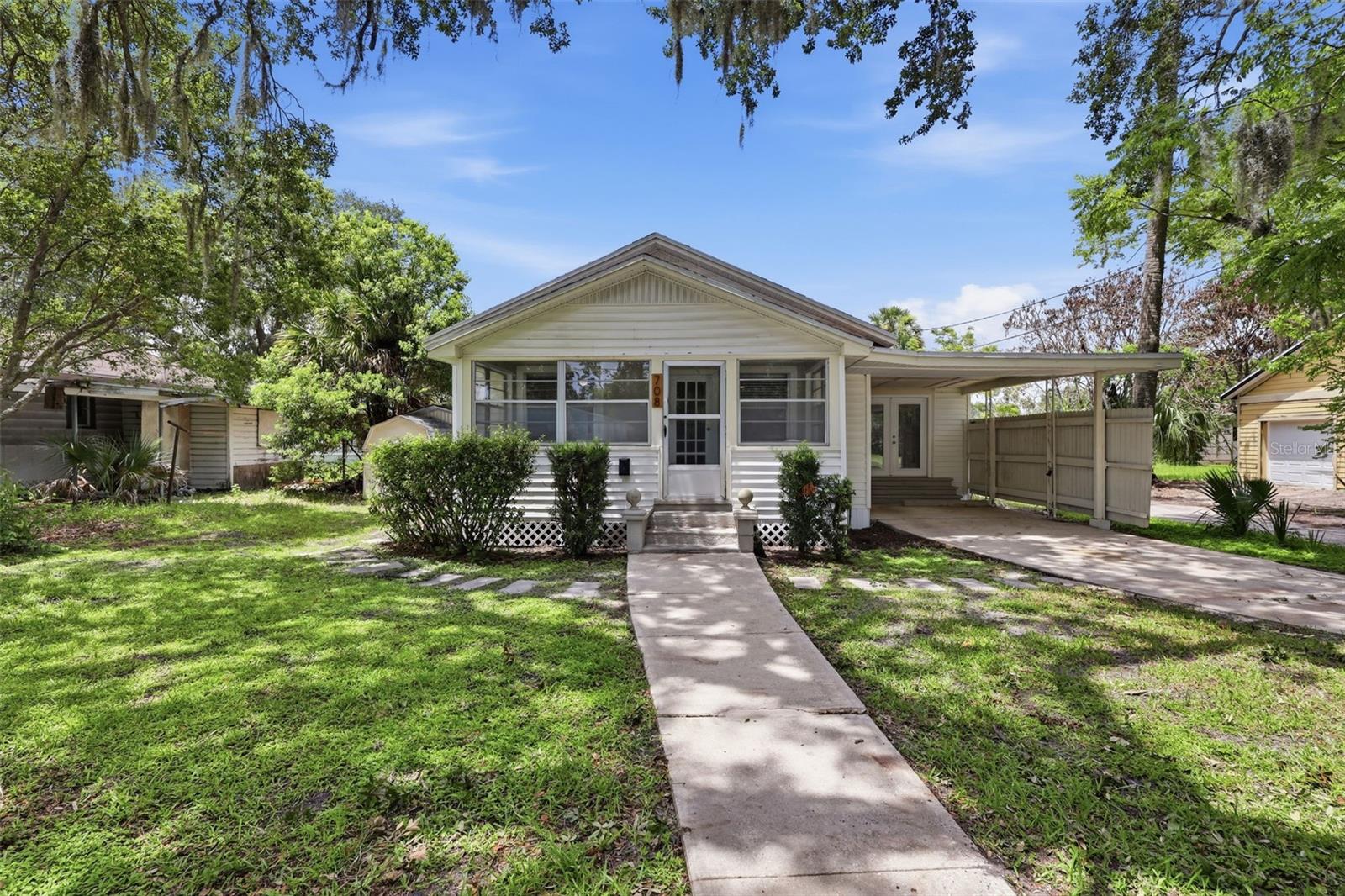 HOLDEN REAL ESTATE COMPANYS ADD - Residential