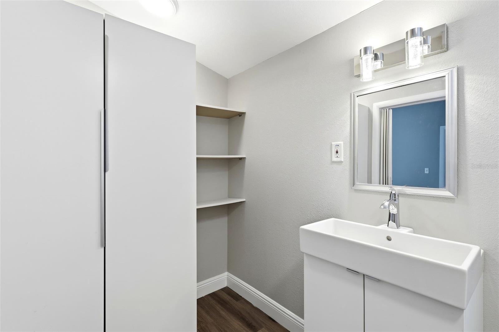 HOLDEN REAL ESTATE COMPANYS ADD - Residential