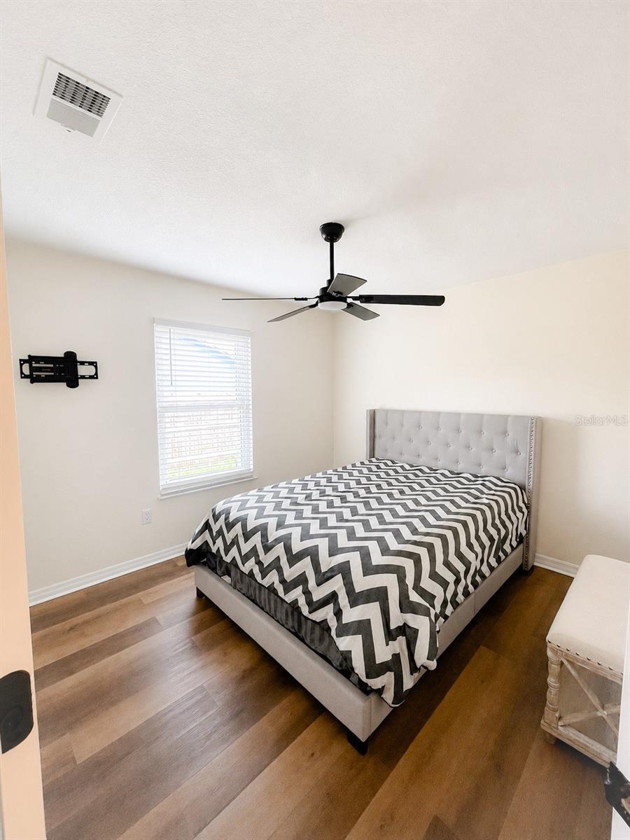 DELTONA LAKES UNIT 32 - Residential