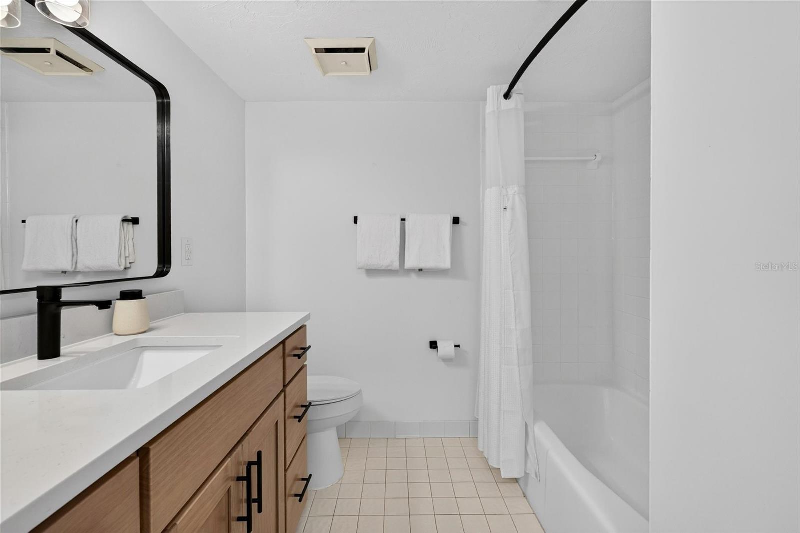ORMONDY CONDO - Residential