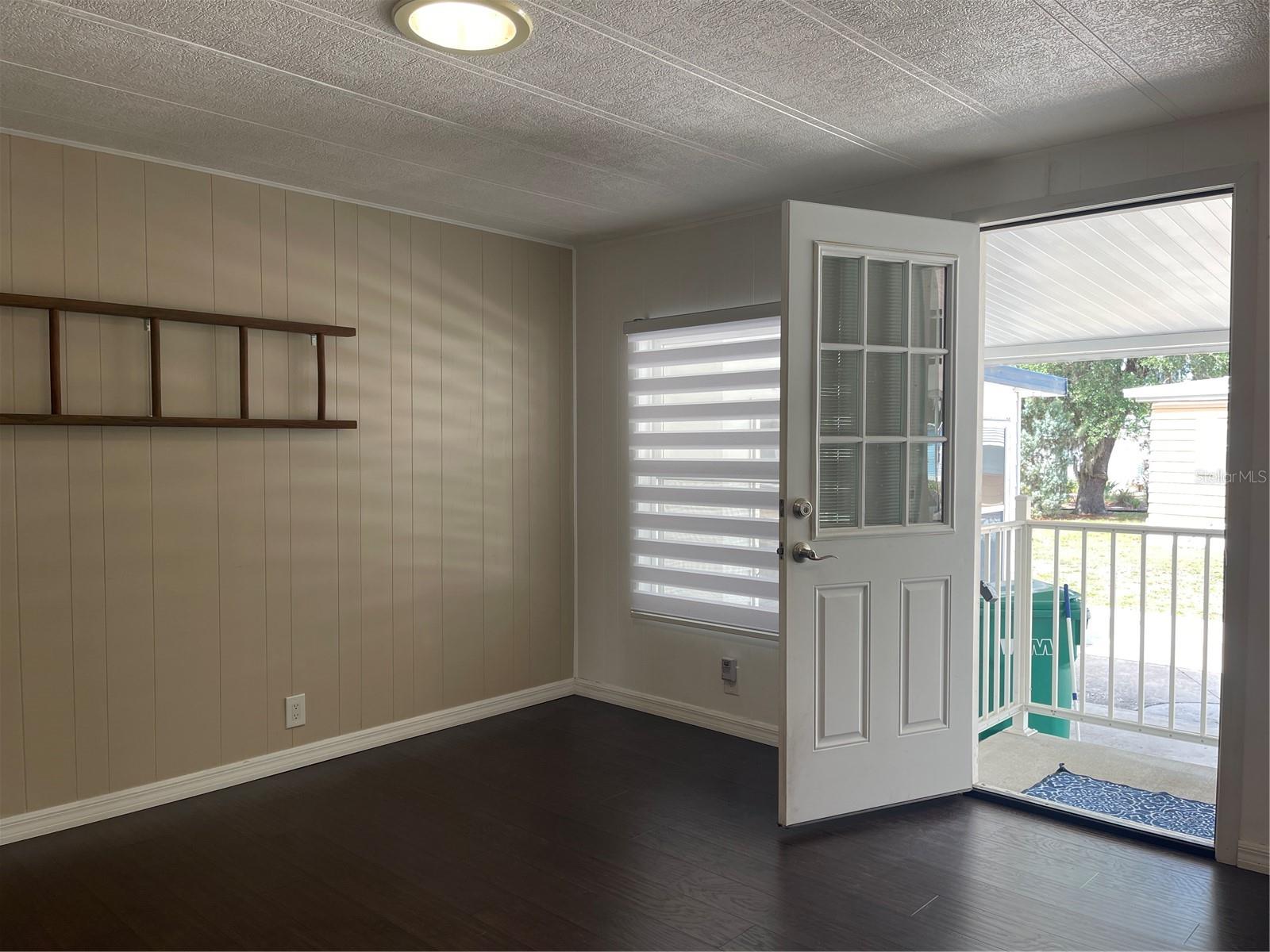 CONTINENTAL COUNTRY CLUB - Residential