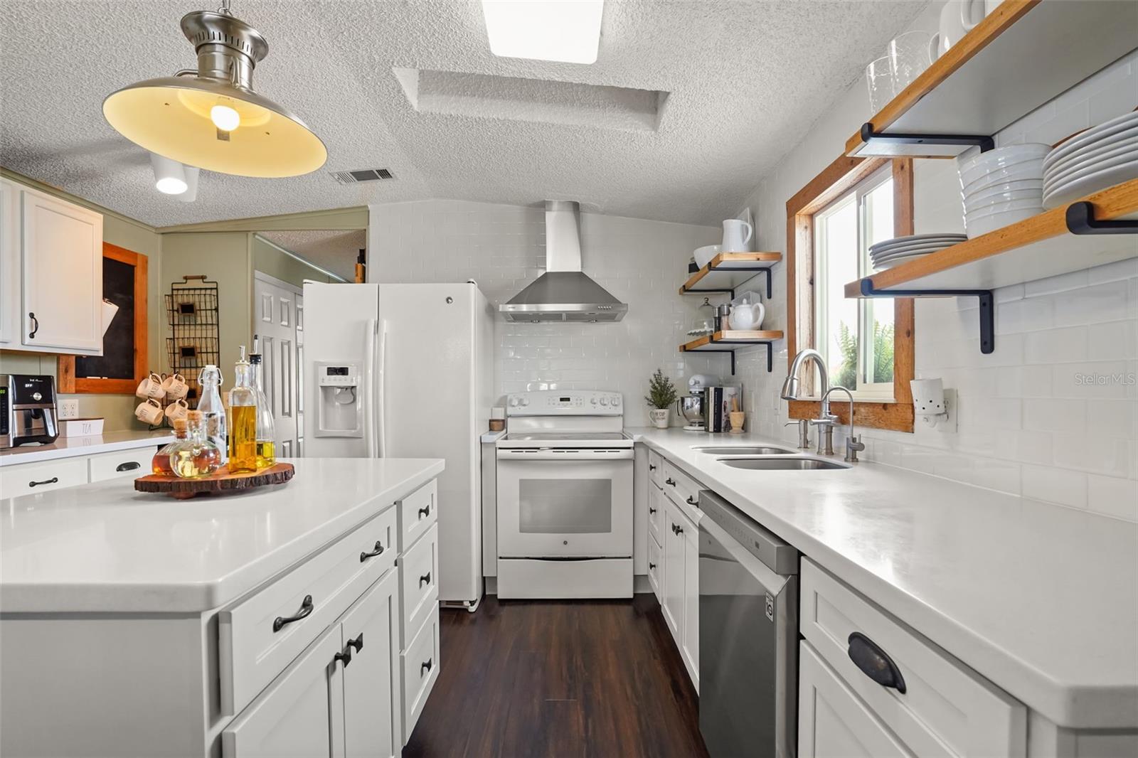CENTER CREST R/V PARK - Residential