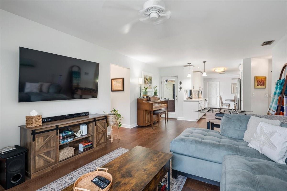 MEADOWLAND - Residential