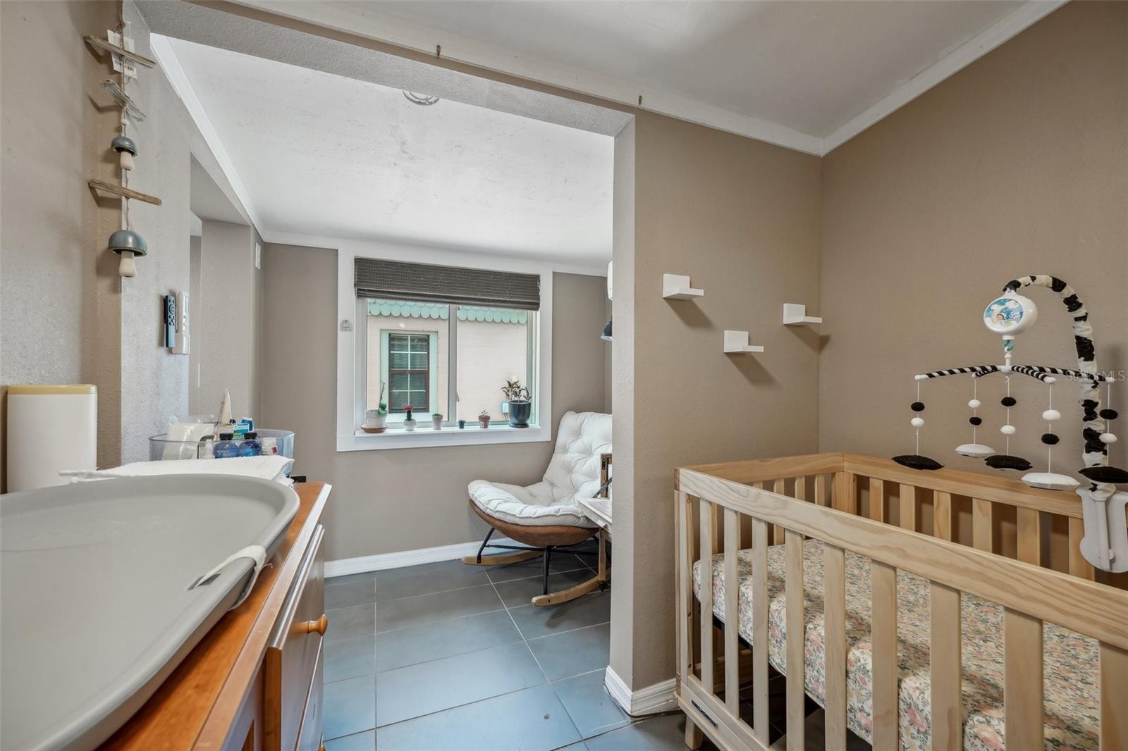 UNIVERSITY HEIGHTS - Residential Income