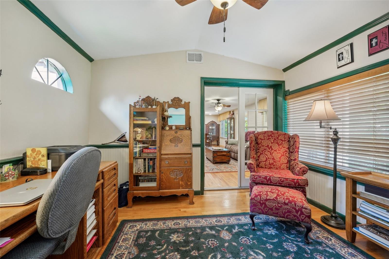 UNIVERSITY HEIGHTS - Residential Income