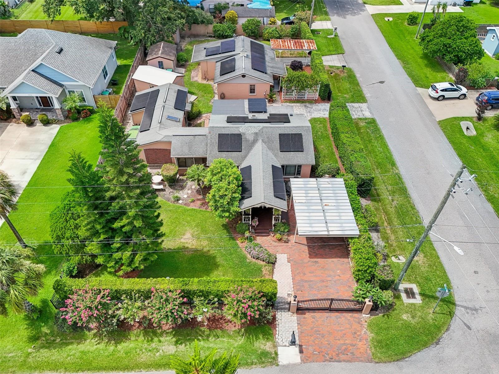 UNIVERSITY HEIGHTS - Residential Income
