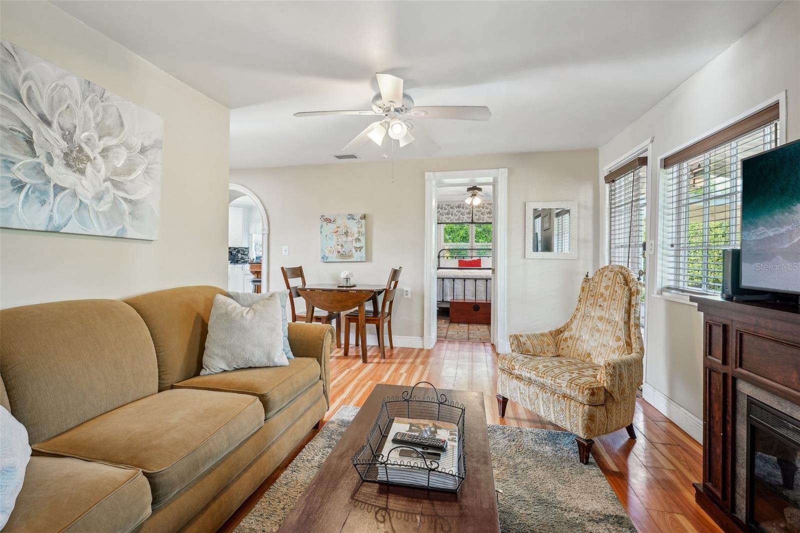 UNIVERSITY HEIGHTS - Residential Income
