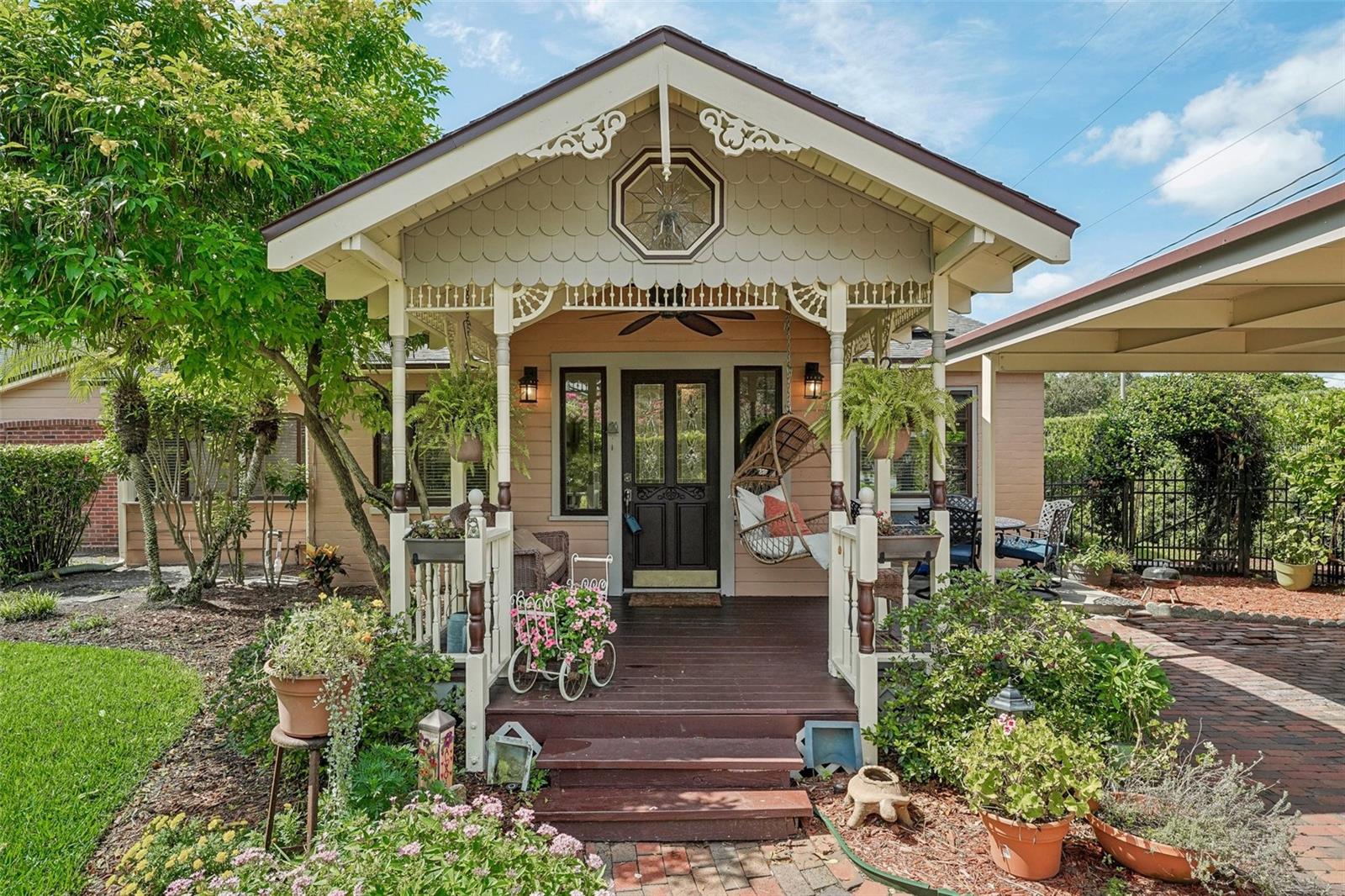 UNIVERSITY HEIGHTS - Residential Income