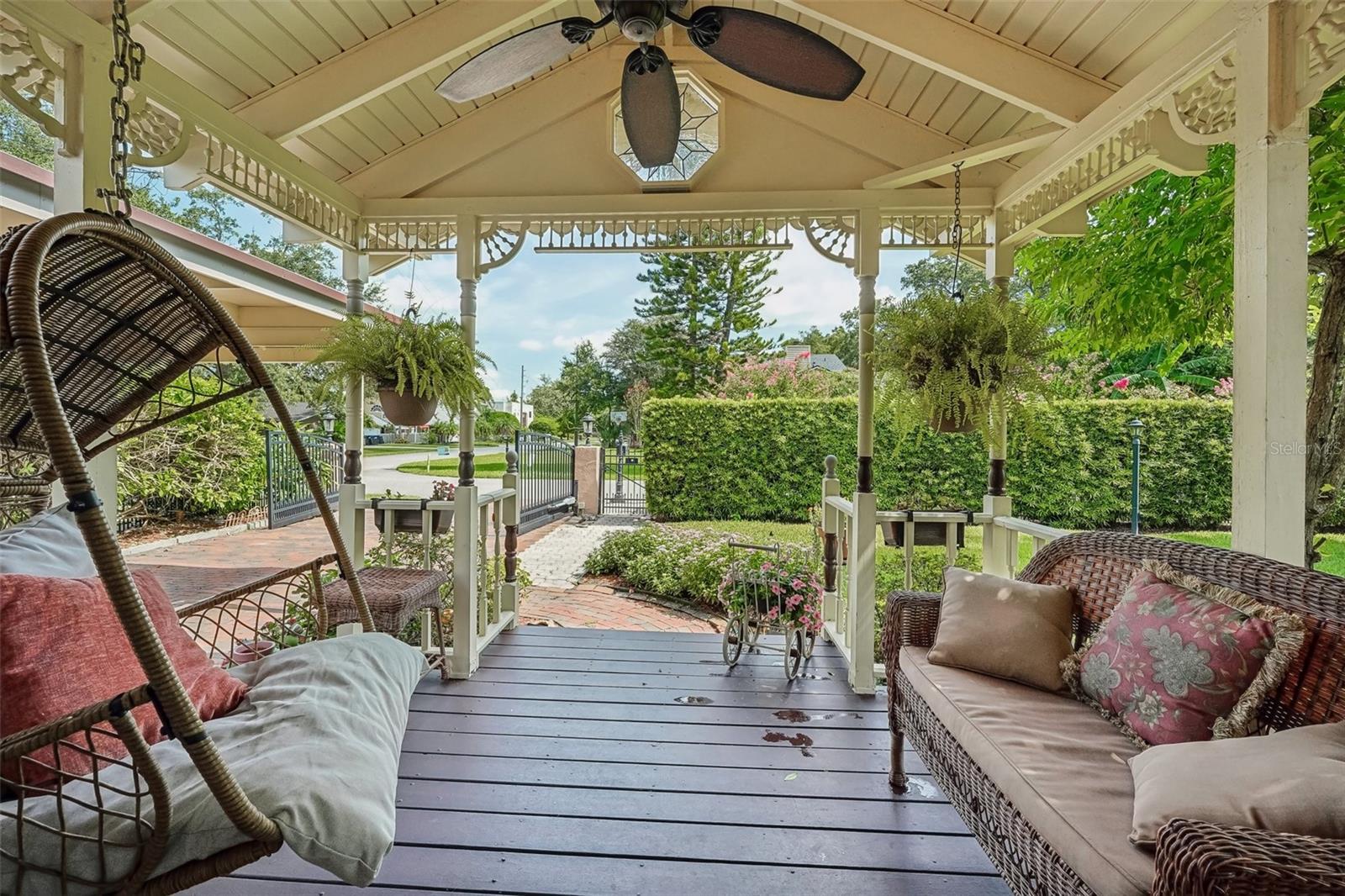UNIVERSITY HEIGHTS - Residential Income