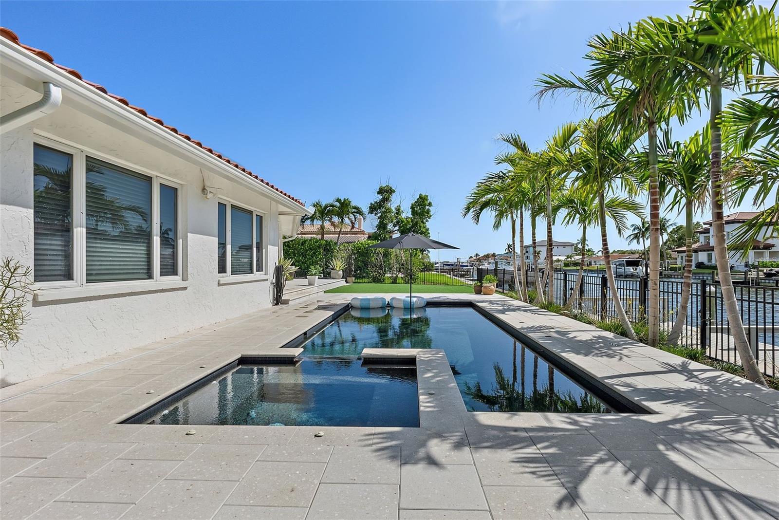 VENETIAN ISLES - Residential
