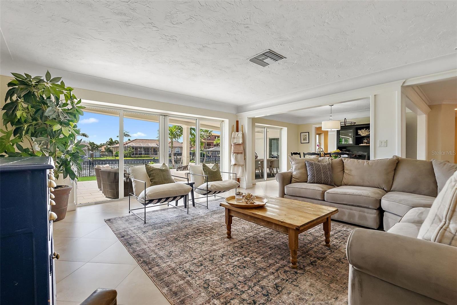VENETIAN ISLES - Residential