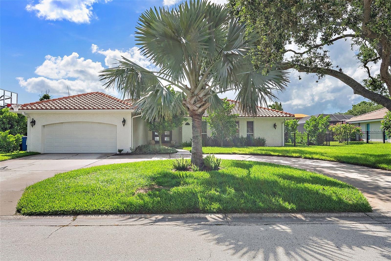 VENETIAN ISLES - Residential