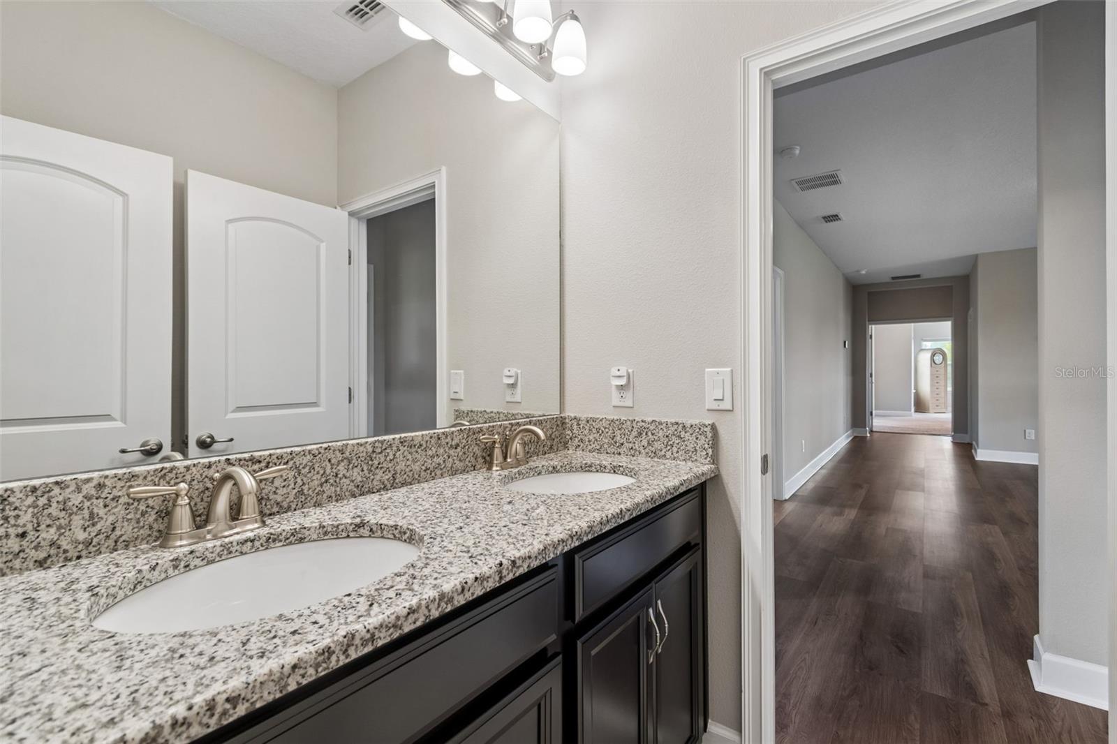 BAYSHORE HEIGHTS PT REP - Residential