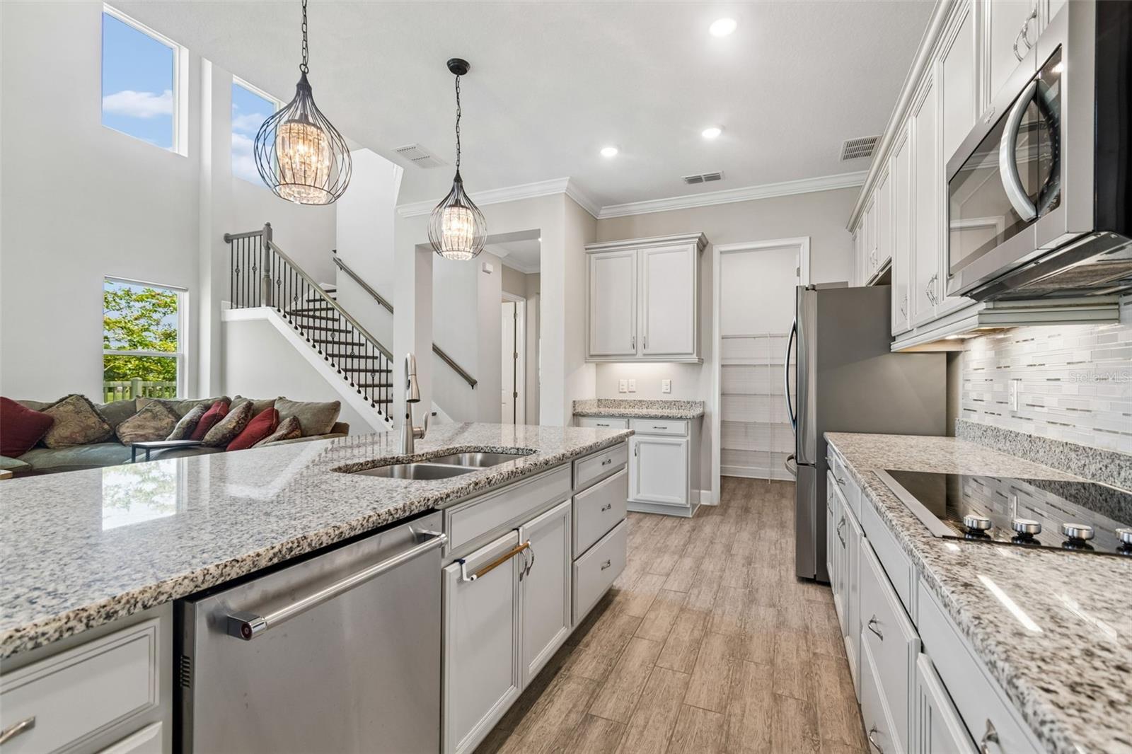 BAYSHORE HEIGHTS PT REP - Residential