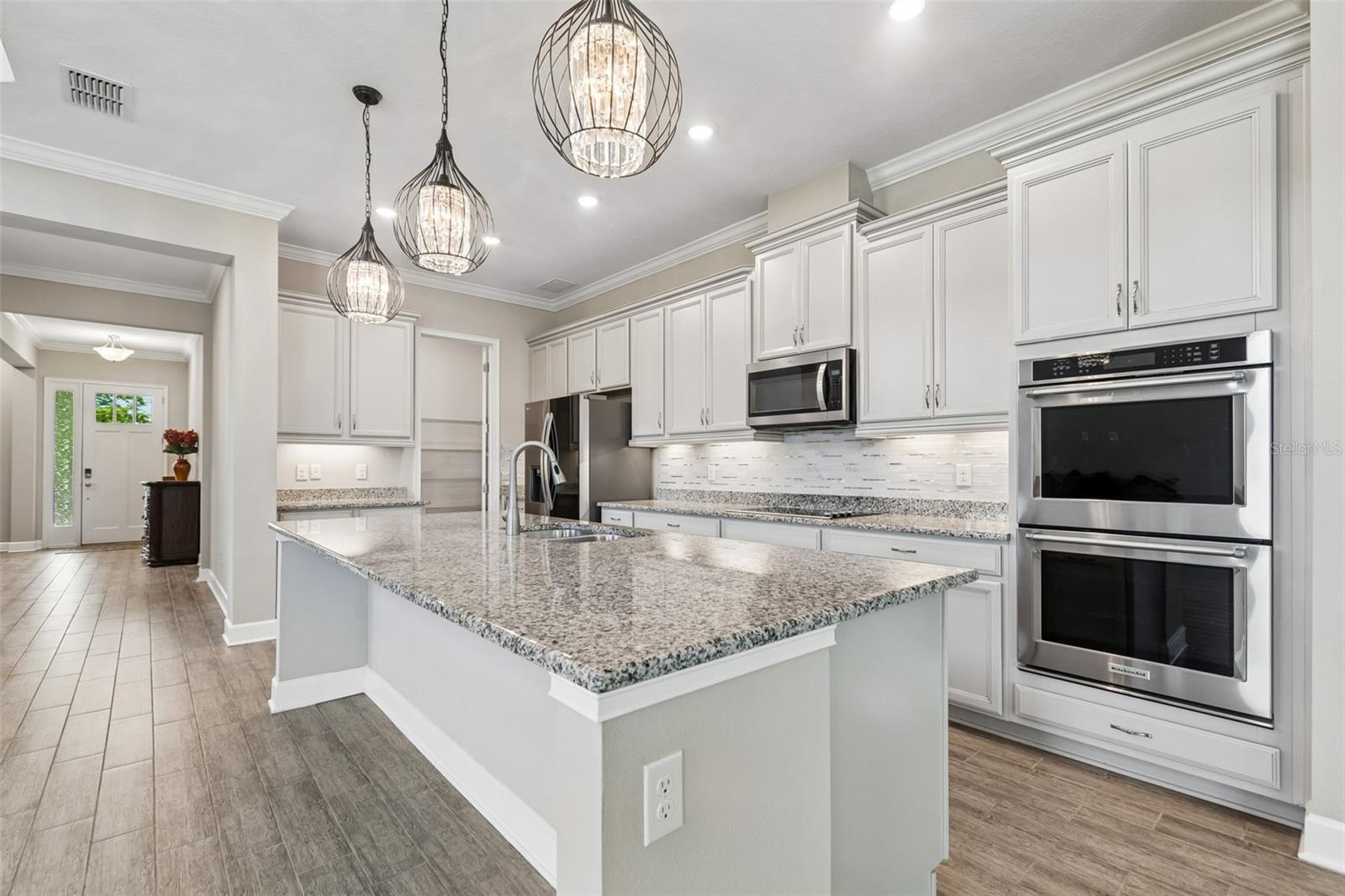 BAYSHORE HEIGHTS PT REP - Residential