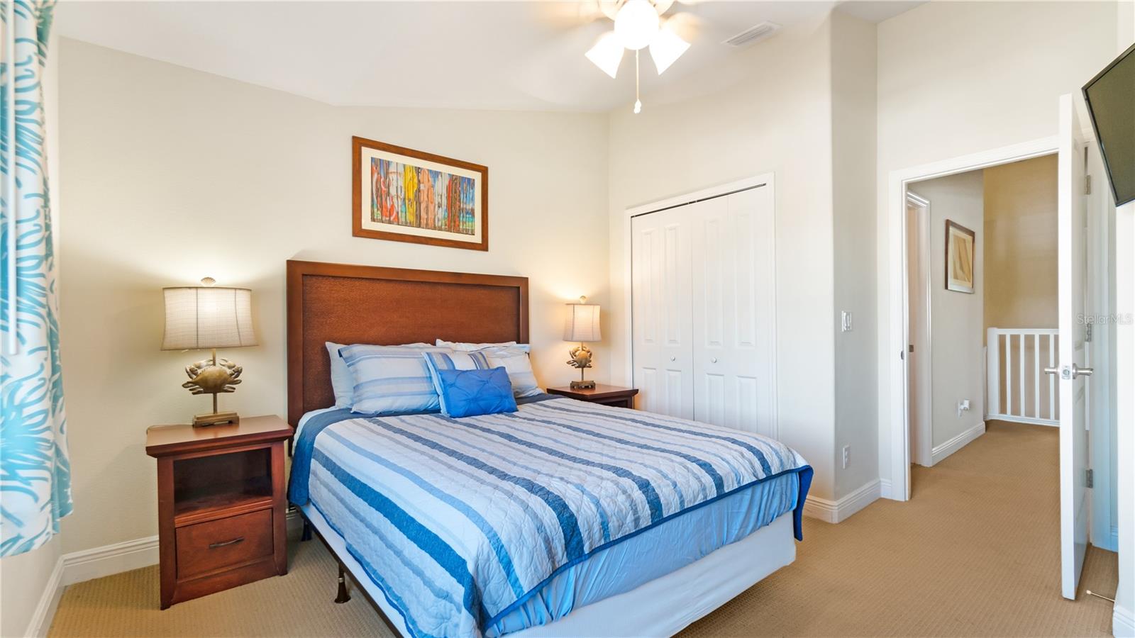 CAPE CROSSING - Residential